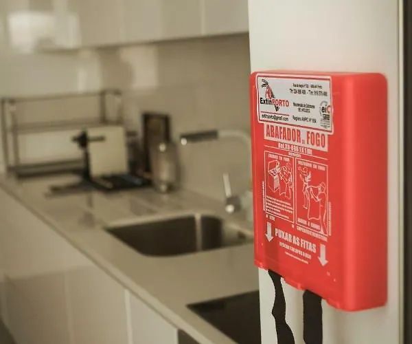 Nightingale * Oporto