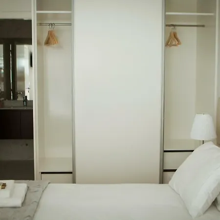 Nightingale * Oporto