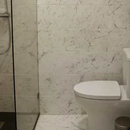 Nightingale Apartment *